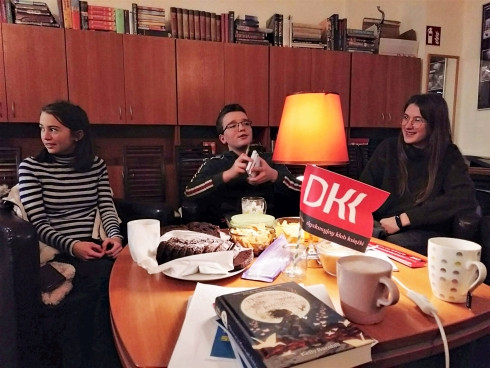 DKK dla nastolatków: o "Dziewczynie, która wypiła księżyc"