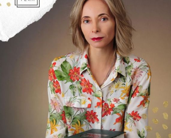 Fragment plakatu - zdjęcie Moniki Skrzypek, w lewym górnym rogu logo Bioteki